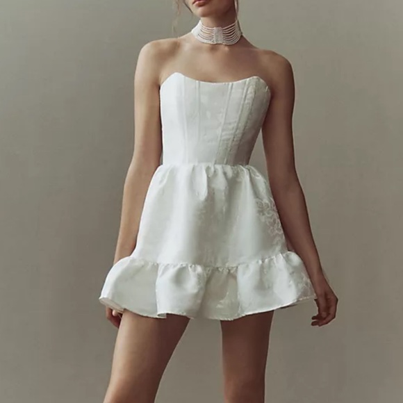 V. Chapman Strapless White Dress - Picture 1 of 6